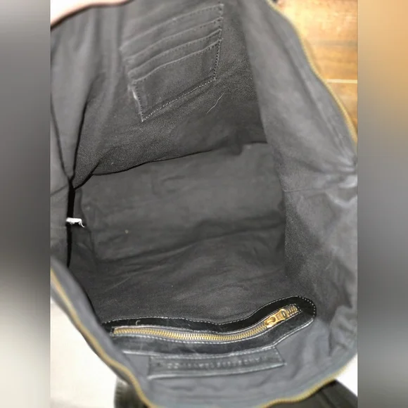 Wanderers Travel The Rocks Handbag, La Fontelina wallet, Barcelona Card wallet - Picture 4 of 16